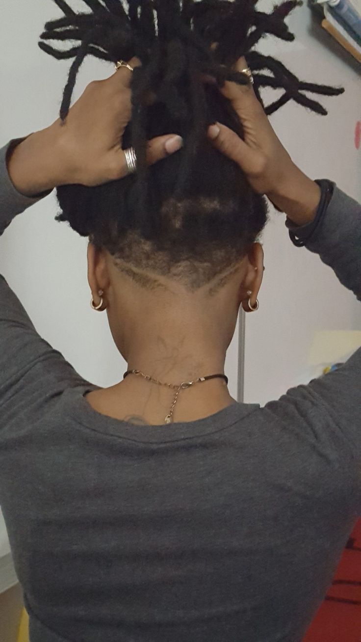 Undercut Hairstyles Women Locs, Undercut With Dreads Women, Dreadlock Undercut Women, Dreadlock Undercut, Undercut With Dreads, Undercut Dreadlocks, Undercut Dreadlocks Women, Undercut On Locs, Locs With An Undercut