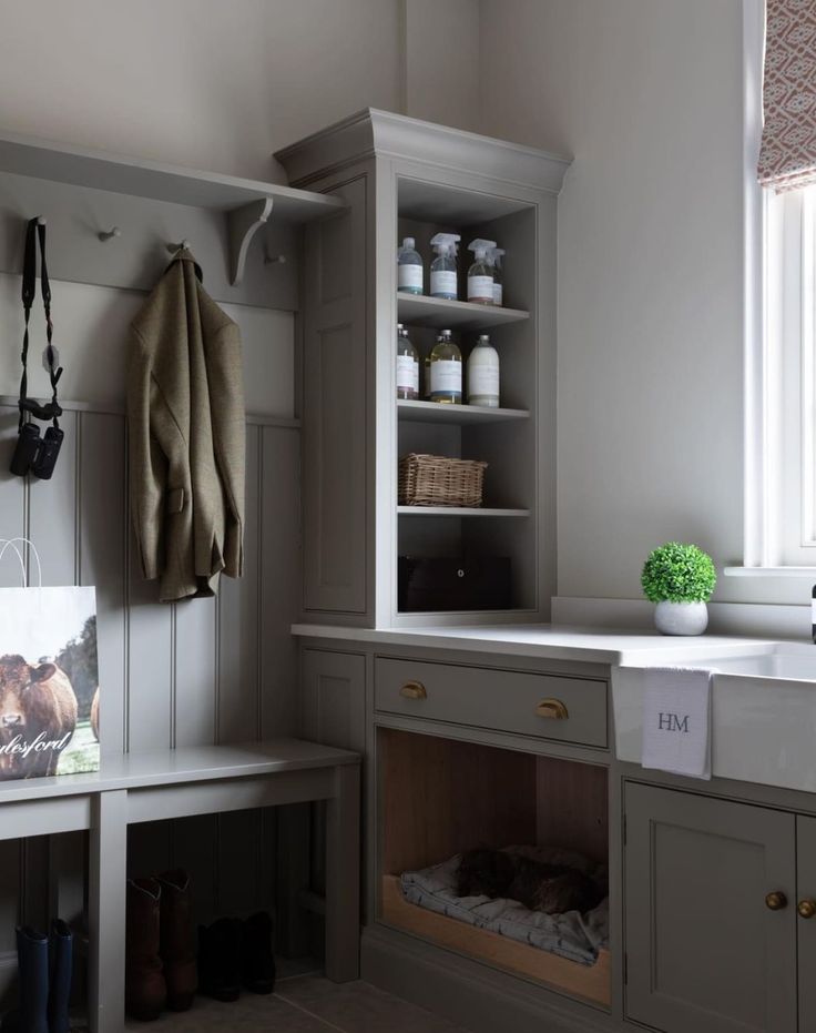 the kitchen is clean and ready to be used for cooking or baking, as well as other things