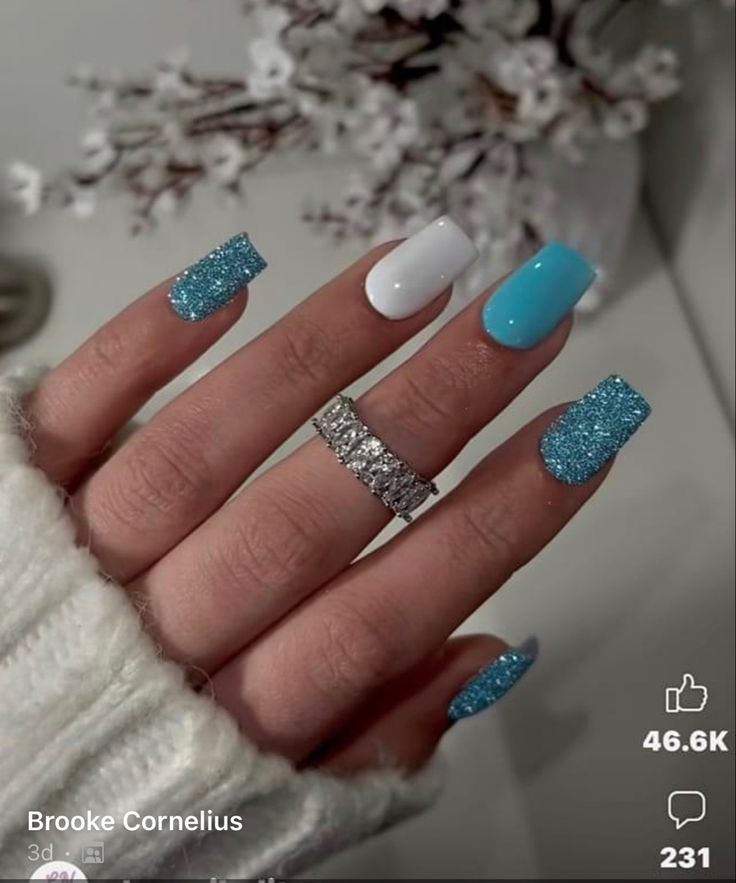 Glitter Tip Nails, Blue Acrylic Nails, Blue Nail Designs, Blue Nail, Dipped Nails, Bling Nails, Fancy Nails, Nail Arts, Artificial Nails