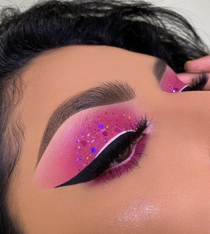 Colorful Eye Makeup, Makeup Eye Looks, Creative Eye Makeup, Baddie Makeup, Makeup Goals, Makeup Designs, Gorgeous Makeup, Love Makeup, Glam Makeup