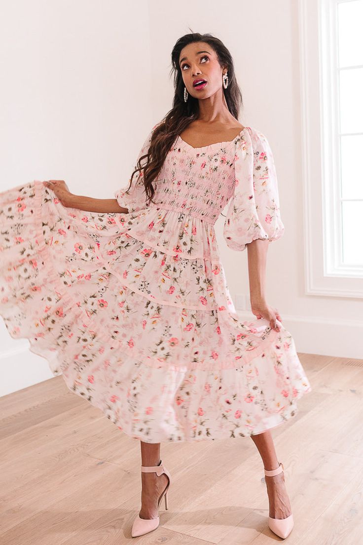 Roselyn Dress in Pink – Ivy City Co Floral 50s Dress, Ivy City Co Dresses, Light Pink Floral Dress, Sunday Fashion, Starry Night Dress, Ivy City Co, Spring Floral Prints, Whimsical Dress, Pink Clothes