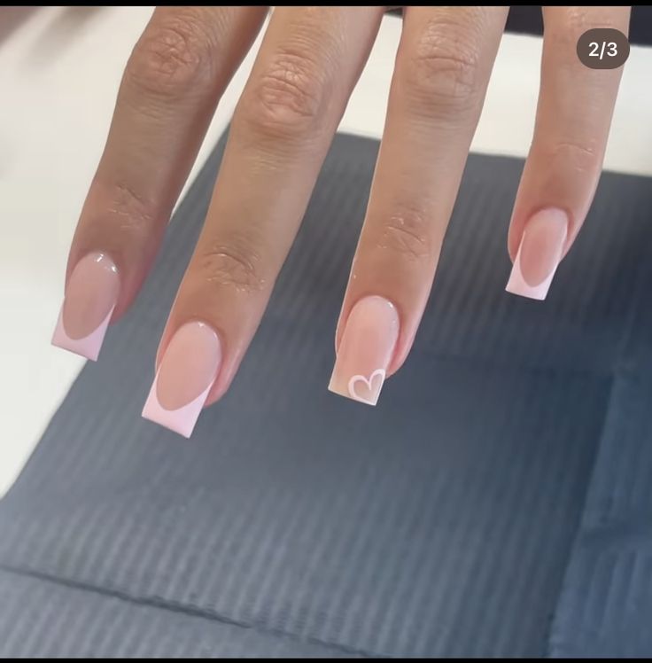 French Nails Light Pink, French Nails Rosa, Basic French Tip Nails, Basic French Nails, Baby Pink French Tip Nails, Nail Inspo French, Pastel Nail Art, Nagel Design, Pastel Nail