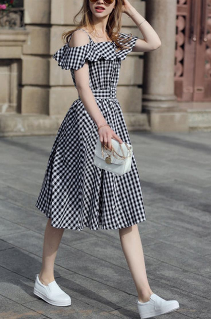 Simple easy but pretty dress look. Check the Black Checkerboard Fold Over Cold Shoulder Dress here. And more dresses here for you. वेस्टर्न ड्रेस, Elegante Casual, Pretty Dresses, Flare Dress, Cute Dresses, Gingham, Designer Dresses, Casual Dress, Dresser