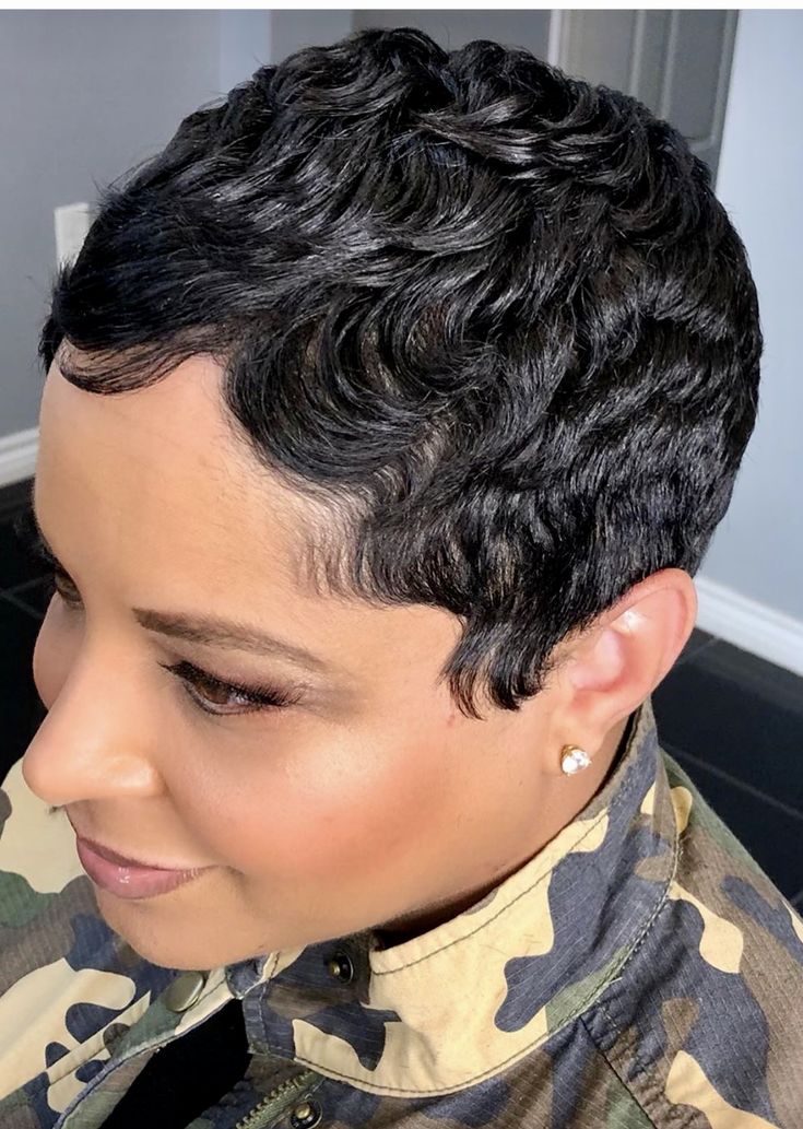 Natural Hair Bob Cut, Short Platinum Blonde Hair, Finger Waves Short Hair, Short Relaxed Hairstyles, Black Women Short Hairstyles, Black Hair Short Cuts, Bob Pixie, Short Sassy Haircuts, Natural Hair Short Cuts