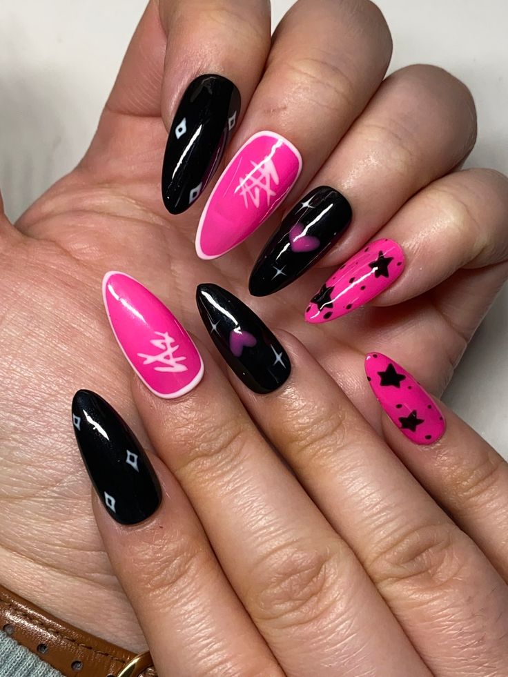 Avril Lavigne Nails, Skz Inspired Nails, Stray Kids Nails Designs, Stray Kids Nail Art, Uñas Skz, Punk Rock Nails, Ateez Nails, Rocker Nails, Rock Star Nails