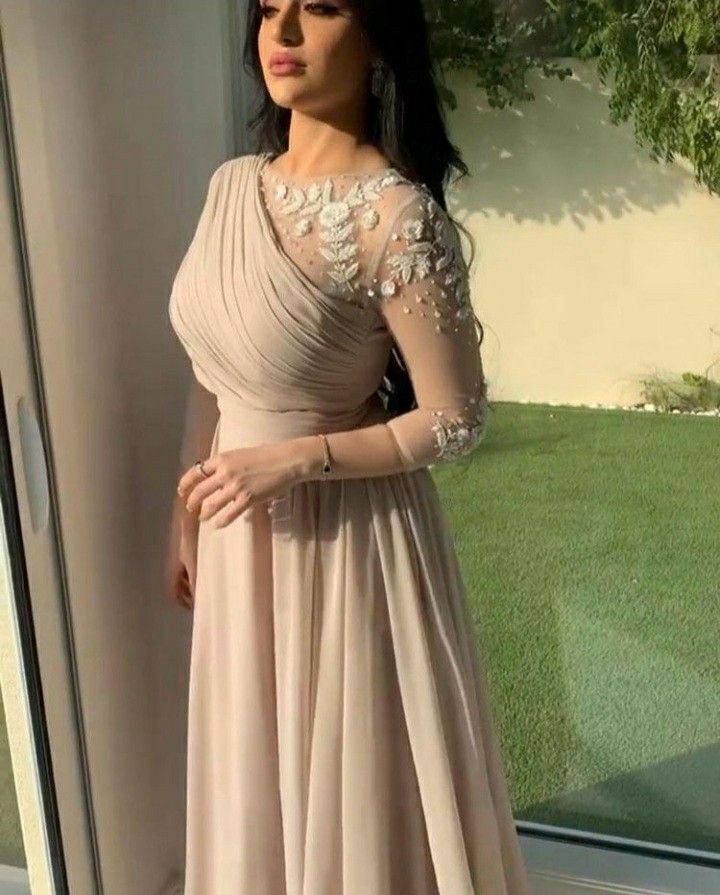 Fashion Wedding Guest, Glamorous Evening Dresses, A Line Prom Dress, Soiree Dress, Women Dresses Classy, Indian Gowns Dresses, Elegant Dresses Classy, Designer Party Wear Dresses, Stylish Party Dresses