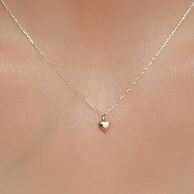 "✦ I designed this tiny heart necklace for lovers and I hope you feel happy while using it ✦  14K Solid Gold Dainty Heart Necklace / Minimalist Design Sacred Heart Necklace / Heart Pendant Necklace /  Gift For Her / Tiny Heart Charm ✧ Item Details ✧  * Made to Order * Gold KT: 14K Solid Gold * Gold Color: 14K Gold * Chain Lenght: 14\" , 16\", 18\", 20\", 22\", 24\" ✦ Orders will be wonderfull packaged for gift giving in a jewelry box ✦ ❤ Thank you for taking the time to look at my shop. I hope y Simple Elegant Necklace, Sacred Heart Necklace, Dainty Heart Necklace, Small Heart Necklace, Tiny Heart Necklace, Minimalist Necklace Gold, Fancy Jewelry Necklace, Gold Chain With Pendant, Heart Shaped Necklace