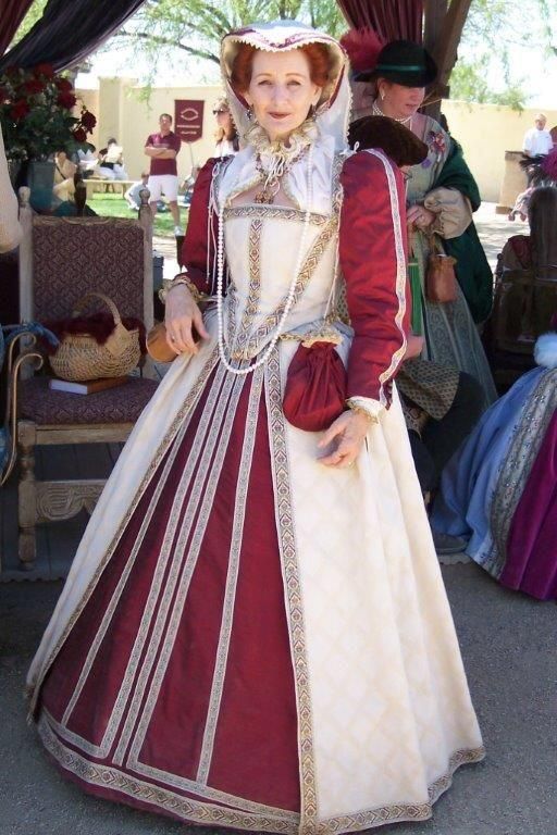 Medieval Renaissance White And Red Ball Gown Costume Tudor Elizabethan Queen Princess Dress Gown Ball Gown Costume, Elizabethan Gown, Elizabethan Dress, Middle Ages Clothing, Gown Costume, Tudor Dress, Tudor Costumes, Red Ball Gown, Queen Dresses