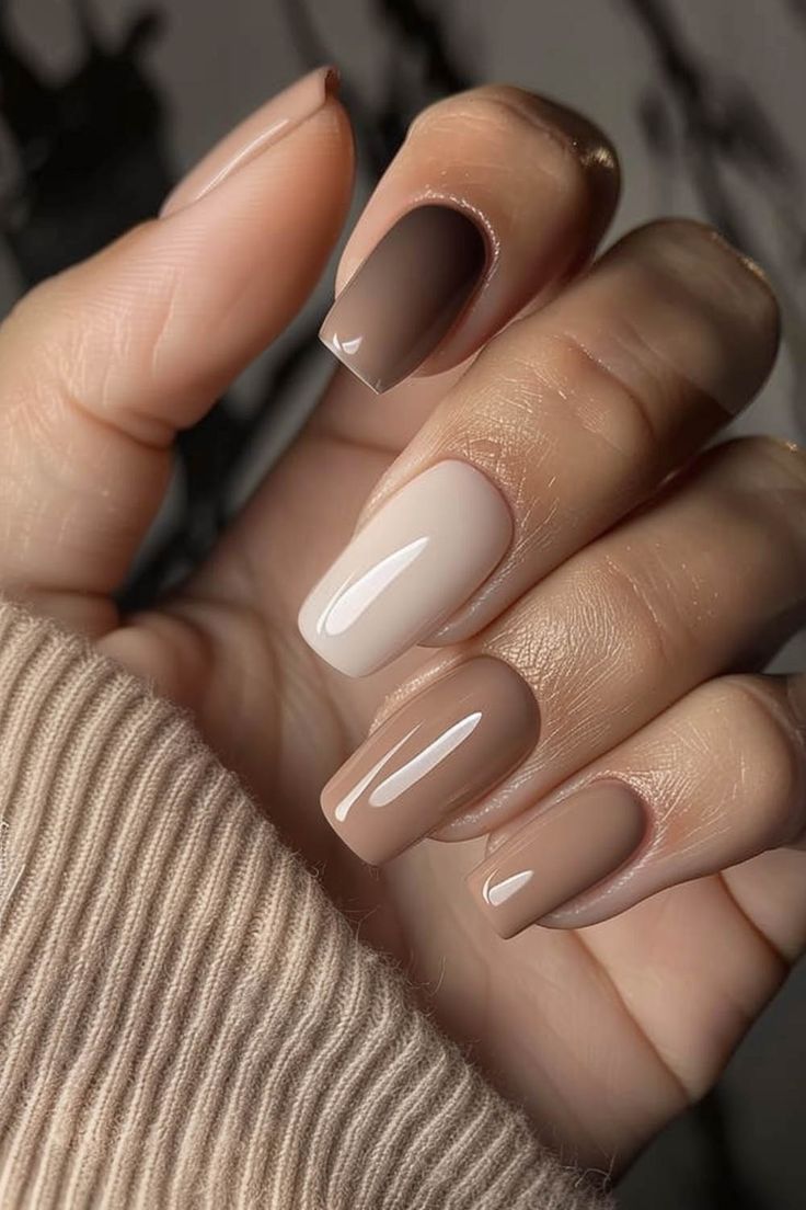 November Nails Colors, Ongles Beiges, November Nail, November Nail Designs, Simple Fall Nails, November Nails, Fall Nail Trends, Fall Gel Nails, Accent Nail