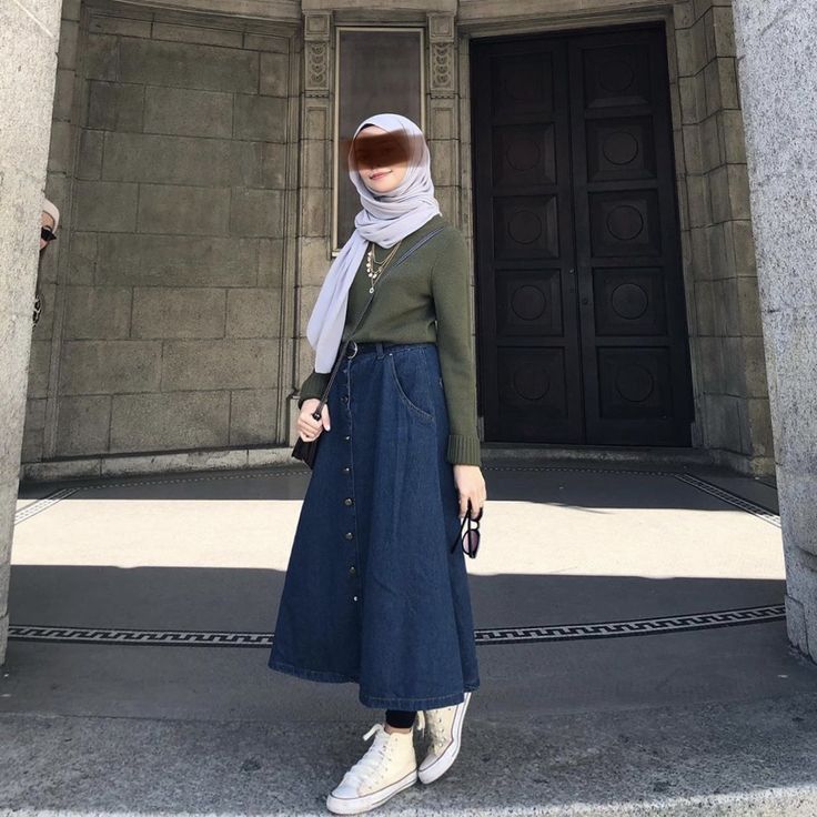 Ootd Rok Jeans, Outfit Hijab Casual Rok, Green Skirt Outfits, Fesyen Korea, Jeans Hijab, Outfit Muslim, Rok Denim, Hijab Jeans, Fesyen Islam