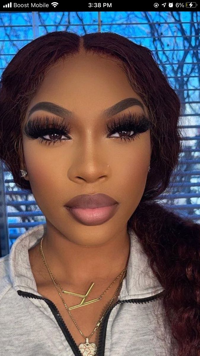 Basic Beat Makeup, Dinner Makeup Night Black Women, Makeup Matte Looks, Makeup Styles Black Women, Makeup Idea Black Women, Natural Full Face Makeup Black Women, Natural Face Makeup Black Women, Light Glam Makeup Black Women, White Outfit Makeup Ideas