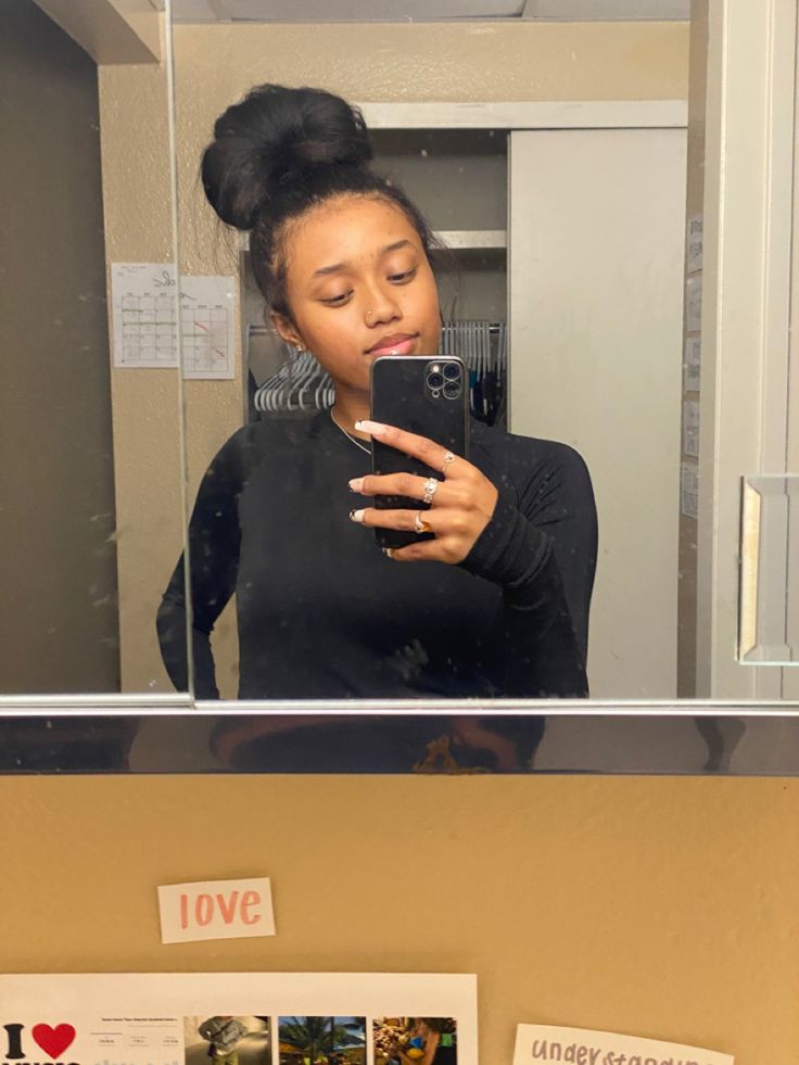 Fan Bun Black Women, Fan Bun, Straight Natural Hair, Hair Fan, Straight Natural, Brown Skin Makeup, Hairstyle Inspo, Slick Hairstyles, Silk Press