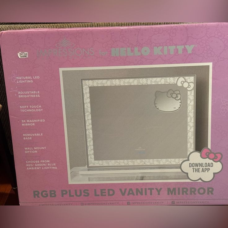 the hello kitty computer is in its box