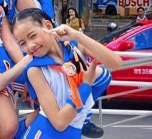 Lisa Baby Pic, Predebut Photos, Pretty Savage, Childhood Photos, Famous Girls, Lalisa Manobal, Portrait Poses, Kids Fashion Girl, Lalisa Manoban