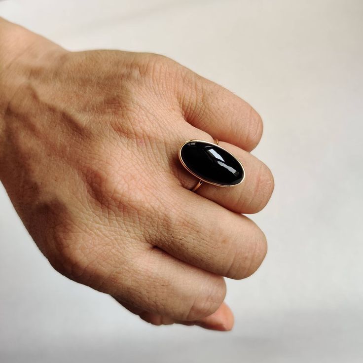 1.14 grams Modern Oval Black Enamel Rings, Classic Black Oval Cabochon Ring, Modern Black Oval Jewelry, Oval Black Enamel Ring, Modern Black Cabochon Rings, Minimalist Black Oval Rings, Black Onyx Oval Jewelry, Oval Onyx Black Jewelry, Oval Black Onyx Jewelry