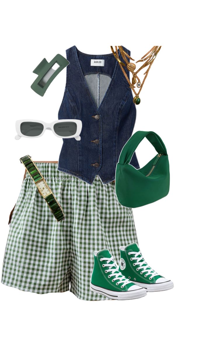 Jeans Vest Outfit, Green Overalls Outfits, Overall Shorts Outfit, Overalls Outfits, Green Overalls, Checkered Shorts, Jeans Vest, Converse All Stars, Vest Outfit