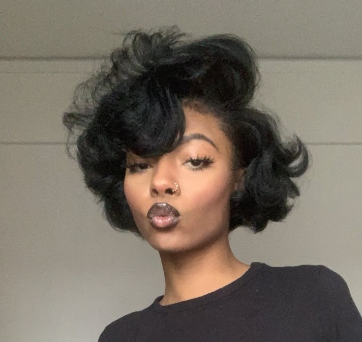 Wavy Hairstyles On Black Women, Hair Styles 2023 Black Women, Short Bob Curls Black Women, Twa Blowout Natural Hair, Short Loose Curls Black Women, Short Black Hair Blowout, Short Straightened Natural Hair, Short 90s Hairstyles Black Women, 90s Hairstyles Short Black Women