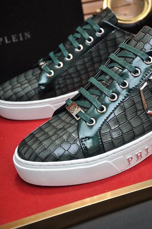 Size: 35-47 It comes with Dust box, Care manual, Tag, and Paper bag.Size Guide: Luxury Green Sneakers With Leather Sole, Luxury Green Custom Lace-up Sneakers, Luxury Custom Green Lace-up Sneakers, Designer Leather Custom Sneakers, Men's Shoes, Things To Come