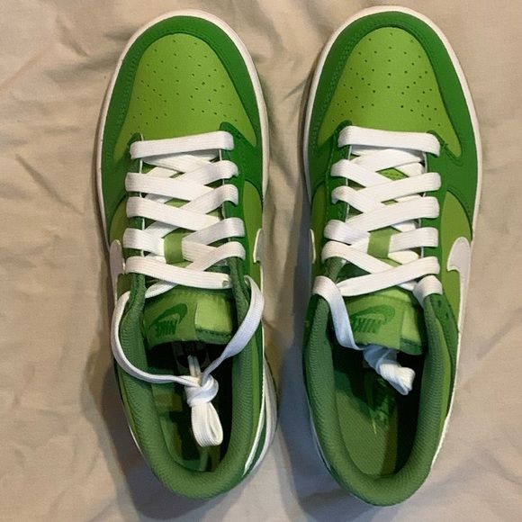 Green Nike Dunk Low, Green Dunks, Toddler Nike Shoes, Air Max 2090, Toddler Nikes, Swim Shoes, Compression Pants, Nike Flex, Nike Green