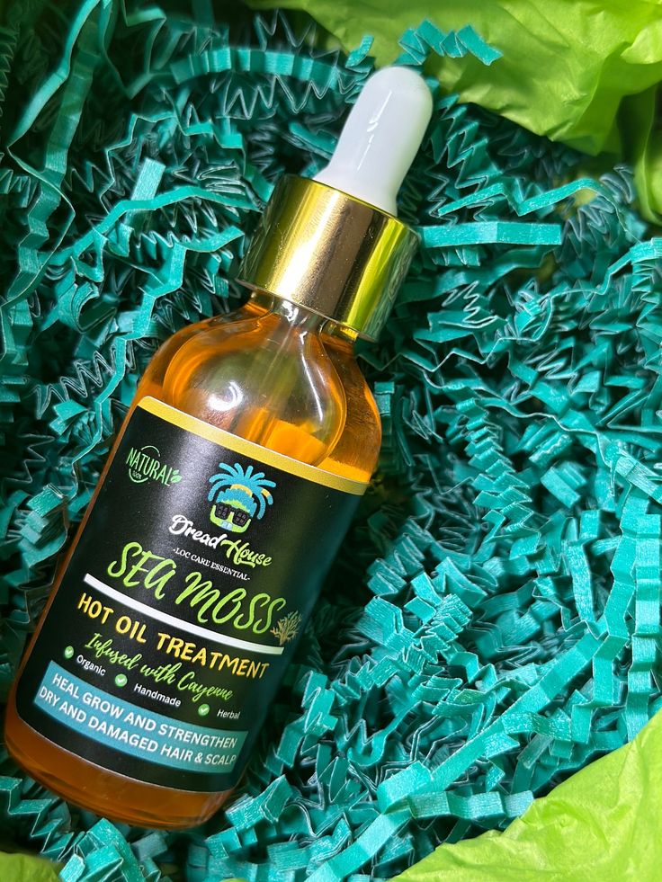 Revive your hair's vitality with our Sea Moss Hot Oil Treatment, specially formulated for dry, damaged hair and promoting natural growth. Whether you have dreadlocks, twists, curls, coils, or afro-textured hair, this treatment is ideal for nourishing and rejuvenating your locks. Sea Moss Hot Oil Treatment infused Cayenne for Dreads, Locs & Twists 🌿 NOURISH YOUR LOCKS WITH OUR SEA MOSS HOT OIL TREATMENT! 🌊 Is your hair in need of some serious TLC? Introducing our game-changing Sea Moss Hot Oil Afro Dreads, Dreads Locks, Dread Locks, Natural Dreads, Twist Curls, Red Algae, Afro Textured Hair, Healthy Hair Journey, Dread Hairstyles