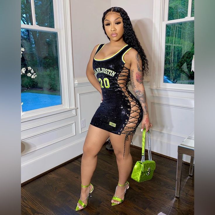 Shane Justin Legendary Jersey Xs Black/Slime Green Rare New, Never Worn! Shane Justin, Black Slime, Outfit Closet, Ig Baddies, Curvy Casual Outfits, Heavenly Bodies, Fit Woman, Pirate Woman, Girl Fits