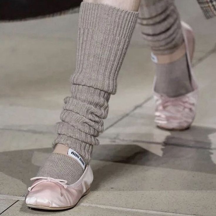 Miu Miu Flats, Mui Mui, Pink Ballet Shoes, Shoes And Socks, Parent Trap, The Cardigans, Quoi Porter, Flats Outfit, Estilo Preppy