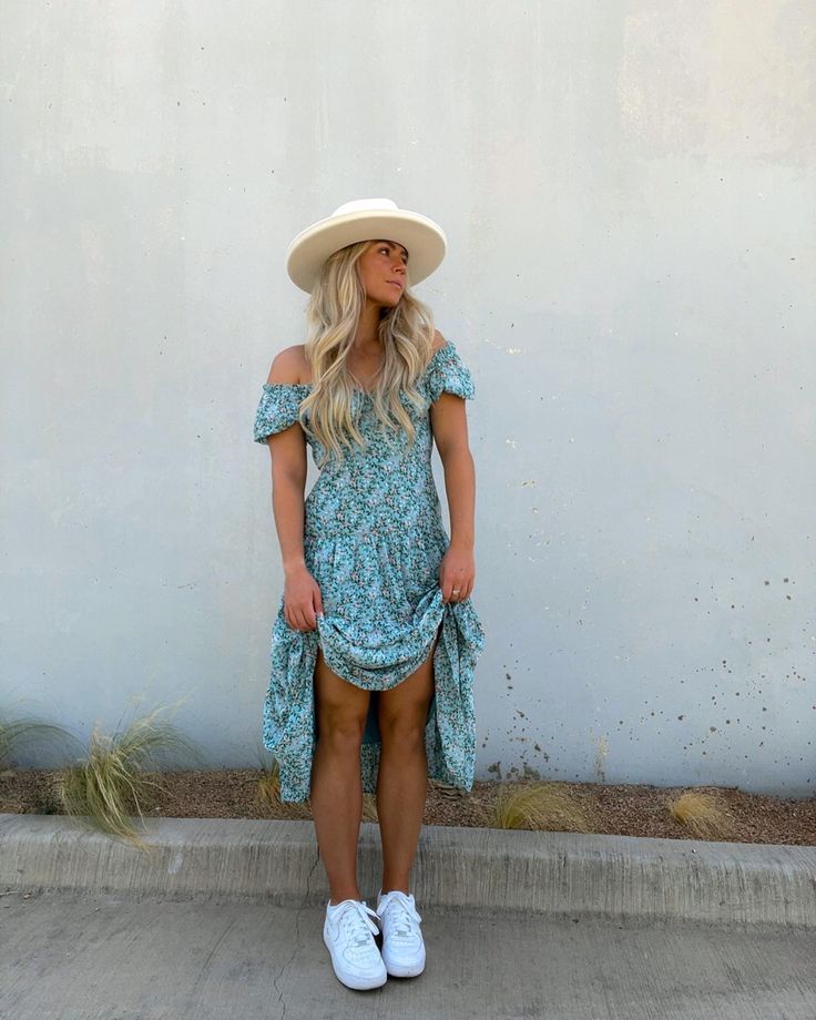 #hat #fedora #fashiontrend #summeroutfit #styleinspiration #dresseswithsneakers #styletips #styleideas #boho #bohostyle Hat Fedora, Floppy Hat, Fedora, Tshirt Dress, Dress With Sneakers, Boho Fashion, Summer Outfits, Fashion Inspo, Shirt Dress