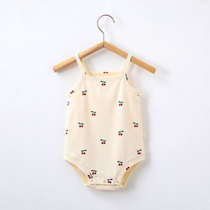 Stay comfortable and stylish with our Summer Ins Style Baby Sling Cotton Printed Romper. This lightweight romper is made of high-quality cotton fabric designed for breathability and durability. Its sling design will keep your baby feeling secure and looking cool. Its trendy pattern adds the perfect touch to your baby's summer wardrobe. Product information: Fabric name: cottonFor the season: SummerSuitable age group: infants (1~3 years old, 80~100cm)Style: Europe and AmericaStyle: Triangle climbC Summer Bodysuit, Sling Design, Feeling Secure, Summer Bodysuits, Printed Romper, Baby Sling, Small Rose, Summer Color