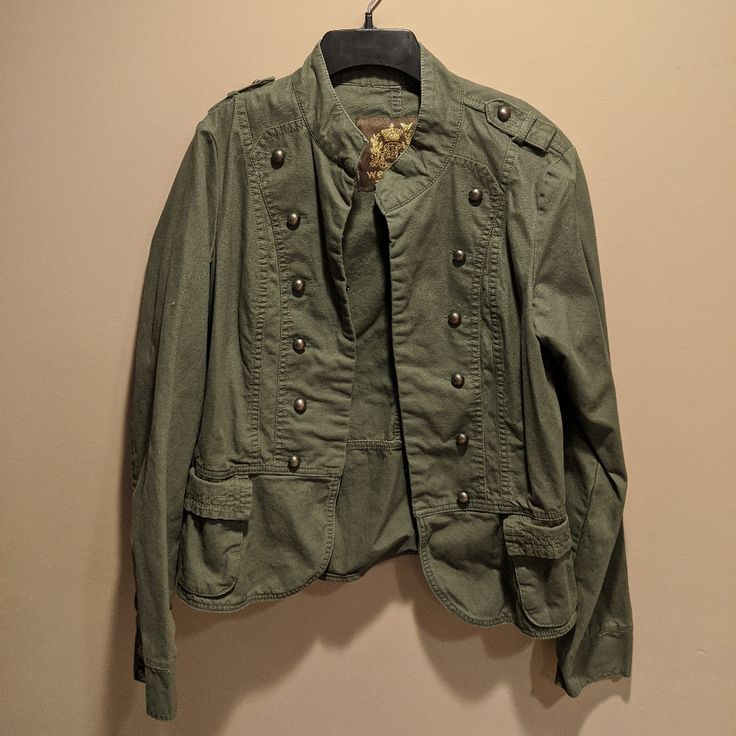 100% Cotton, Comfortable, Never Worn, Looks New Military Style Khaki Blazer For Spring, Military Style Outerwear With Button Closure For Spring, Spring Military Style Khaki Blazer, Spring Military Blazer With Buttons, Fitted Green Military Outerwear, Green Army Jacket, Spring Military Outerwear With Button Closure, Military Olive Outerwear With Pockets, Olive Cotton Military Utility Jacket