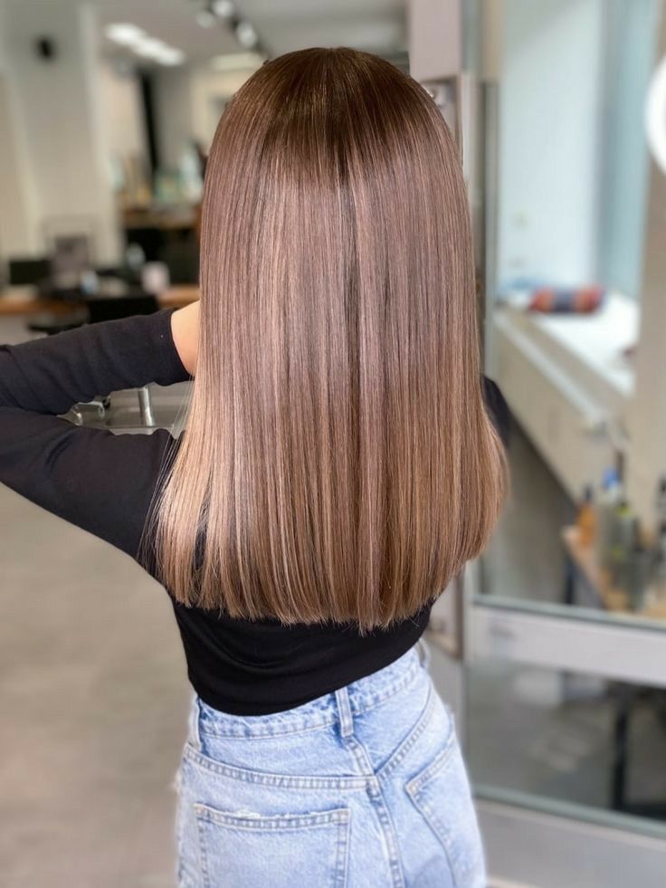 Brown Hair Inspiration, Brunette Hair With Highlights, Spring Hair Color, Brown Hair Balayage, Light Hair Color, Haircuts For Medium Hair, Trendy Hair Color, Haircuts Straight Hair, Brown Blonde Hair