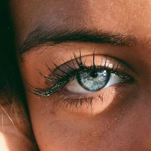 #beauty #beautygoals #beautyinspo #beautiful #model #beautytrends #naturalbeauty #softmakeup Foto Tips, Eye Photography, Aesthetic Eyes, Images Esthétiques, Street Fashion Photography, Landscape Illustration, Long Lashes, Pretty Eyes, Eye Art