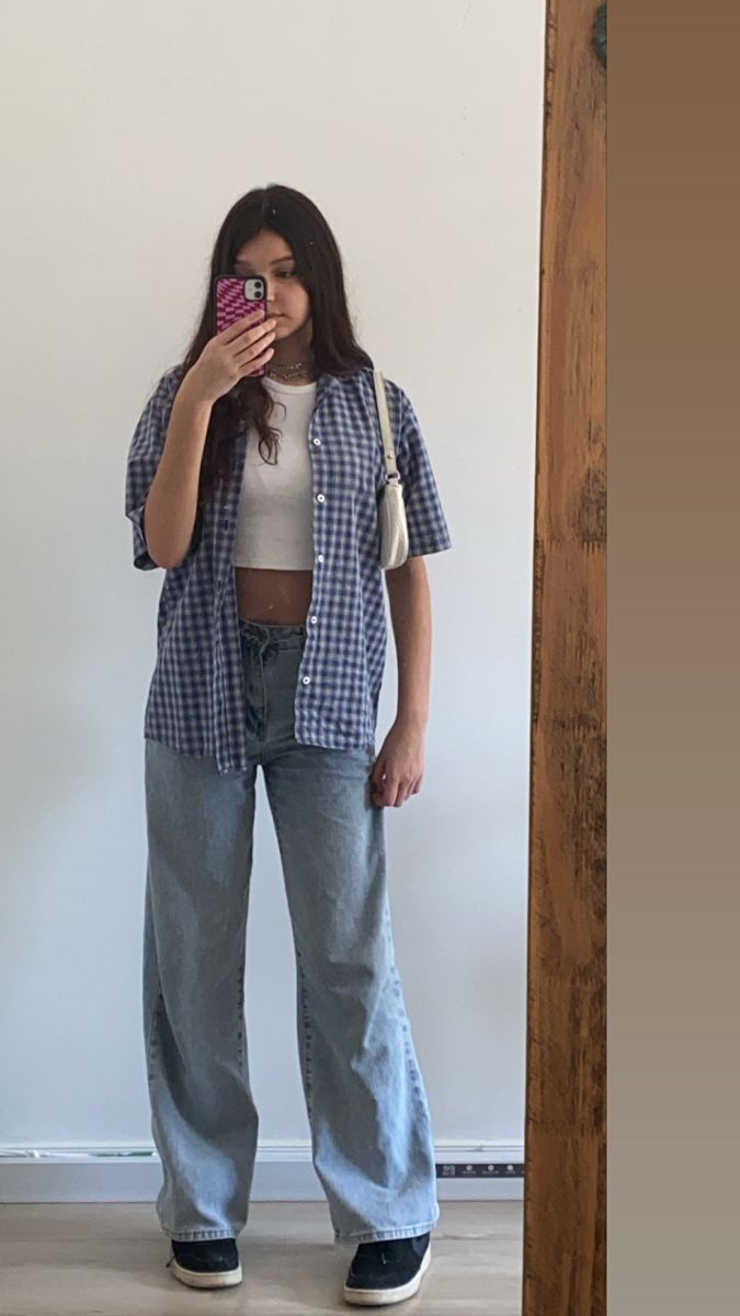 Blue And White Checkered Shirt Outfit, Checkered Button Up Shirt Outfit, Checker Shirt Outfit, Blue Checkered Shirt Outfit, Checkered Top Outfit, Plaid Shirt Outfit Summer, Checkered Shirt Outfit, Silly Outfits, Short Sleeve Shirt Outfit