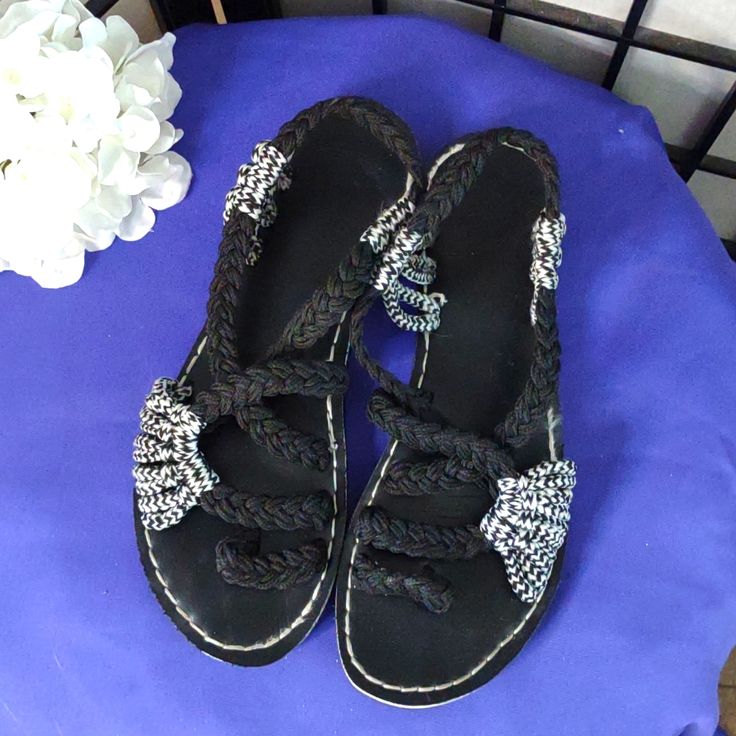 Black And White Rope Sandals Size 8 Nwot Black T-strap Sandals With Adjustable Strap For Beach, Black T-strap Sandals With Rubber Sole For Beach, Rope Sandals, White Rope, Black And White Color, Sandals Black, Black And White Colour, Black Sandals, Women's Shoes Sandals