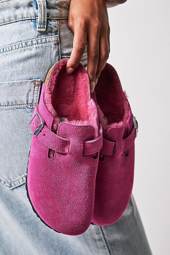 Boston Shearling Birkenstock | Free People Boston Shearling Birkenstock, Shearling Birkenstock, Pink Birkenstocks, Boston Shearling, Birkenstock Boston Shearling, 2025 Style, Boho Outfit, Birkenstock Boston, Aesthetic Shoes