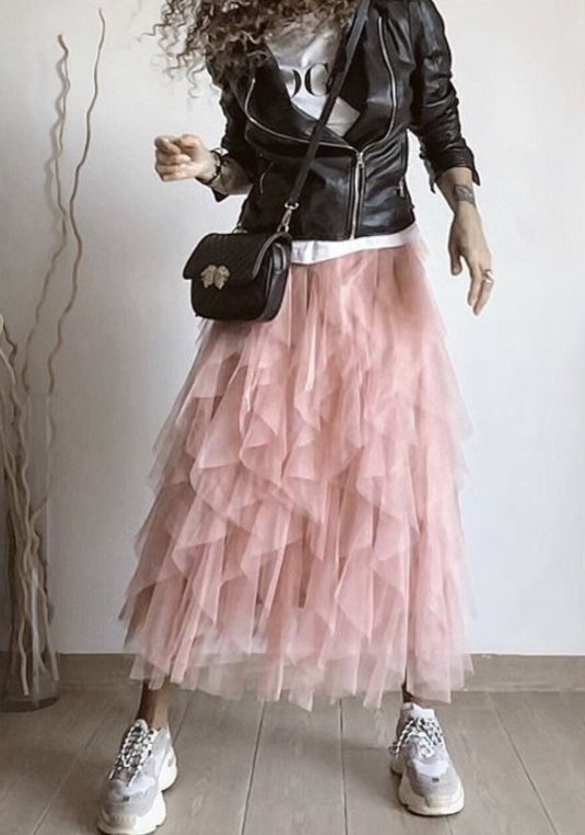 Tulle Skirt Outfit Casual Street Style, Tulle Skirt Outfits Casual, Skirt Outfit Casual, Tulle Skirts Outfit, Rok Outfit, Tule Rok, Gonna In Tulle, Pink Tulle Skirt, Mode Boho