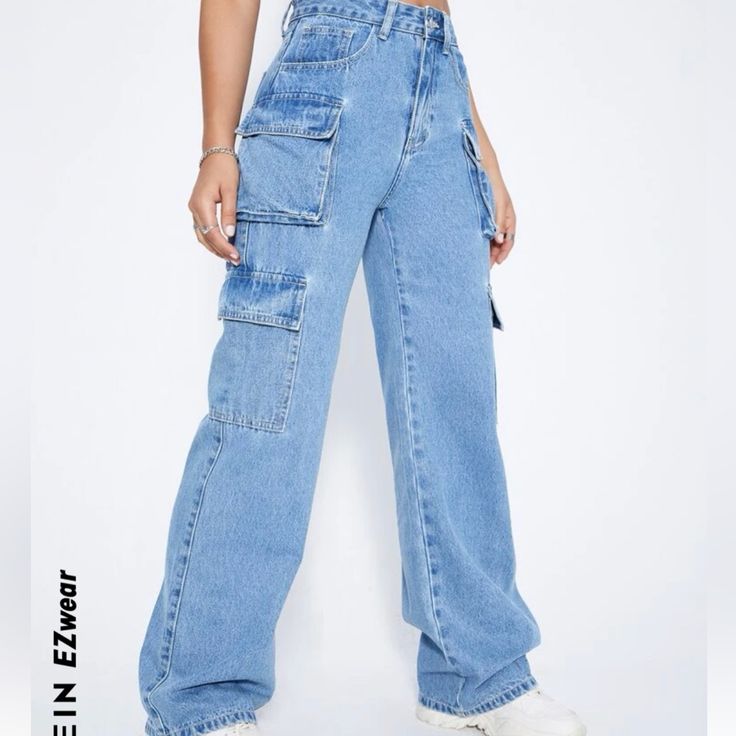 Never Used Cargo Jeans! Super Stylish And Good Material Large: Fits Size 8/10 Denim Cargo Pants, Baggy Cargo Pants, Jean Large, Jeans Cargo, Camisole Dress, Blouse Sleeveless, Floral Pants, Loungewear Set, Cargo Jeans