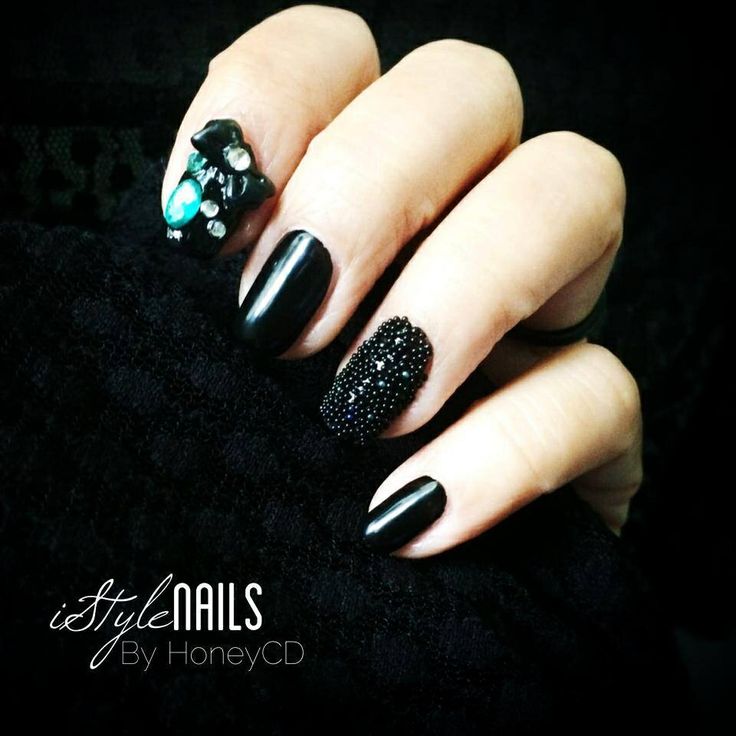 "That Little Black Dress" -- A dressy nail art design to enjoy every details on your nails. It's not too much--- just pretty. Black Dress Nails, Prom Nail Designs, Prom Nails Red, Short Nail Manicure, Silver Nail Designs, Eyeshadow For Blue Eyes, Fun Nail Colors, Black Acrylic Nails, A Prom Dress