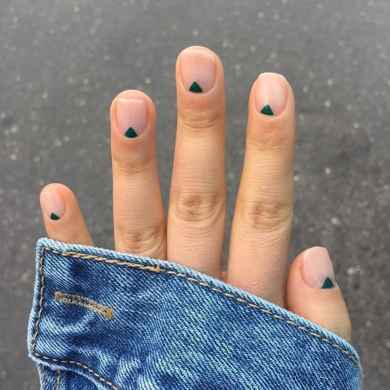 Minimal Manicure, Nail Art Cute, Minimalist Nail Art, Minimal Nails, Clear Nail Polish, Nails 2020, Winged Liner, Neon Nails, Clear Nails