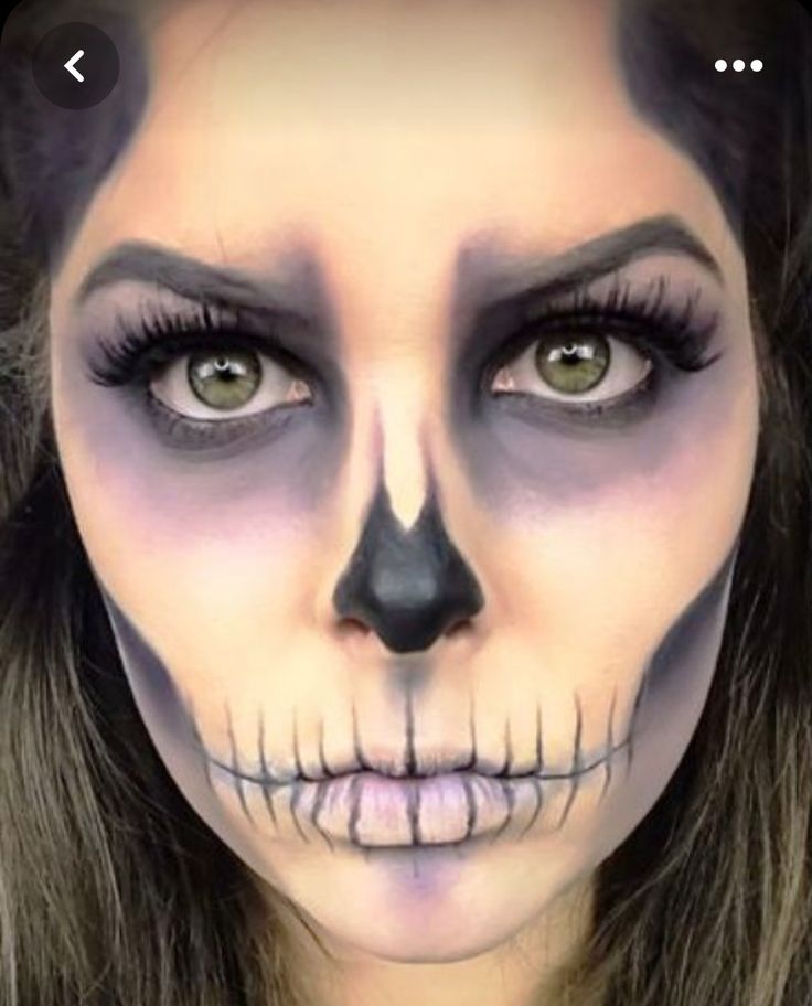 Female Skeleton Face Makeup, Skeleton Makeup For Kids Easy, Pale Halloween Makeup, Mummy Make Up Halloween, Female Skeleton Makeup Easy, Skull Costume Makeup, Gothic Skeleton Makeup, Womens Skeleton Face Makeup, Creative Skeleton Costume