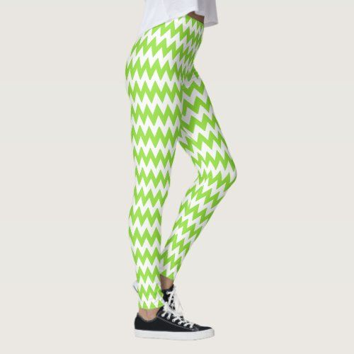 Halloween Chic Green White Stylish Fashion Costume Leggings #Halloween #costumes #cosplay Halloween Theme Birthday, Halloween Chic, Halloween Leggings, Witch Halloween Costume, Halloween Party Supplies, Zig Zag Pattern, Fashion Costume, Green Pattern, Halloween Women