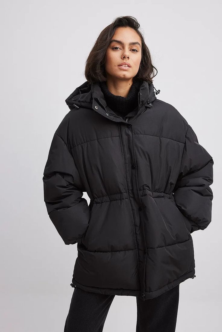 Waist Drawstring Padded Jacket Black | NA-KD Low Waist Jeans, Black Winter Coat, Black Puffer Jacket, Jacket Parka, Fall Fits, Pull Sweat, Belted Coat, Black Puffer, Wide Sleeves