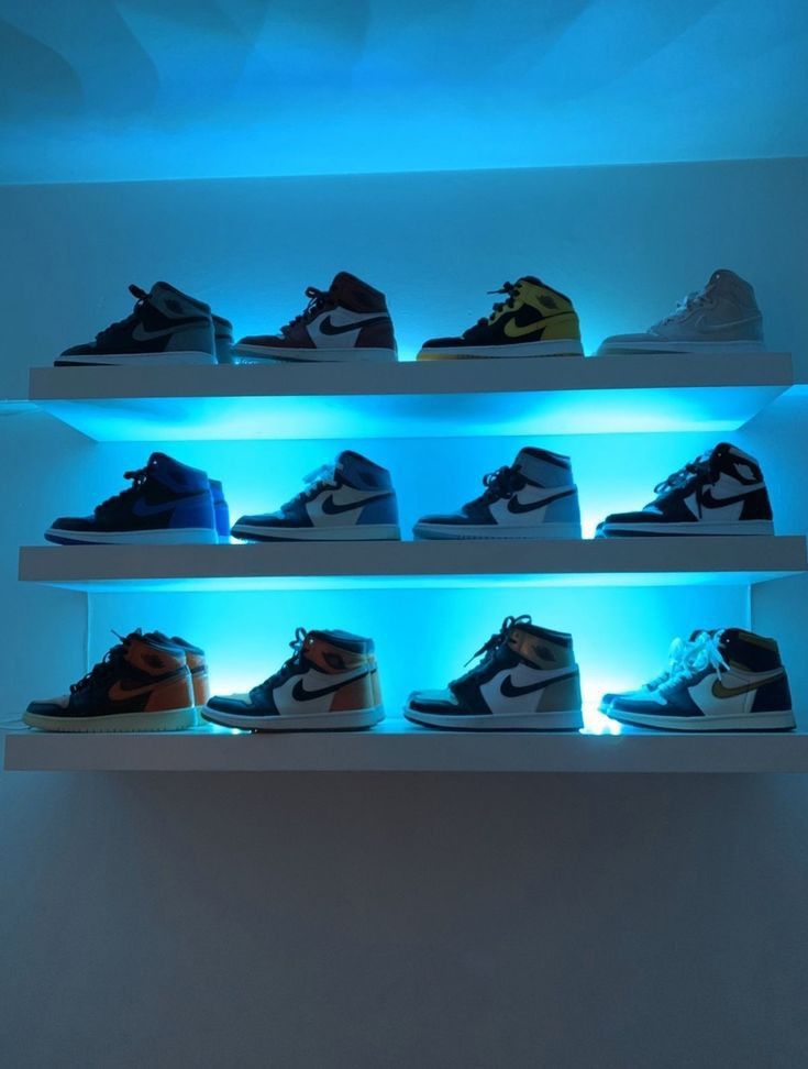 Sneakerhead Room, Sneaker Closet, Shoe Room, Shoe Wall, Trendy Shoes Sneakers, Jordan Shoes Girls, Jordan Shoes Retro, All Nike Shoes, Nike Shoes Jordans