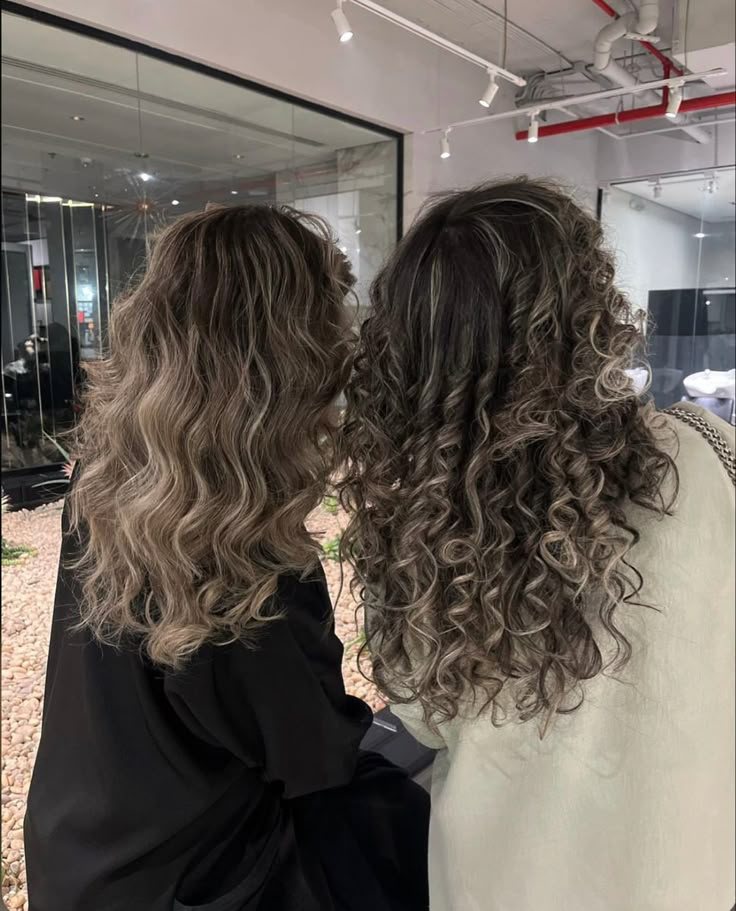 Dark Ash Blonde Curly Hair, Curly Hair With Dyed Ends, Ash Brown Balayage Curly Hair, Hairdye Inspo Curly Hair, Highlights For Black Hair Curly, Dark Brown Hair With Highlights Curly, Ash Blonde Highlights Curly Hair, Ash Brown Curly Hair, Curly Hair Money Piece