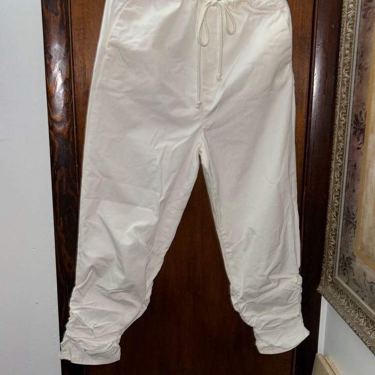 Nwot. Size Small But Fits Big/Loose. Could Fit M/L. Cream Cropped Leg Cotton Pants, Cream Cotton Pants For Day Out, Cream Cropped Leg Pants For Summer, Relaxed Fit Cotton Capris For Day Out, Free People Set, Free People Jumpsuit, Free People Romper, Flare Jumpsuit, Free People Pants