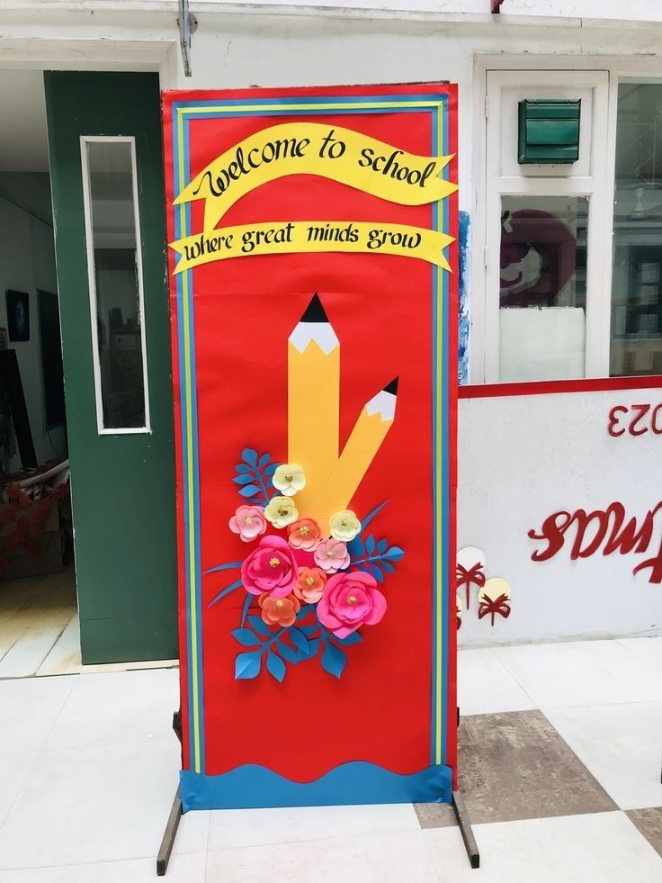 Annual Ptm Board Decoration Ideas School, Podium Decorations School, School Annual Function Decoration Ideas, Welcome To Ptm Board Decoration, Selfie Stand Ideas For School, Gate Decoration Ideas, Display Board Decoration, Happy New Year Calligraphy, Notice Board Decoration