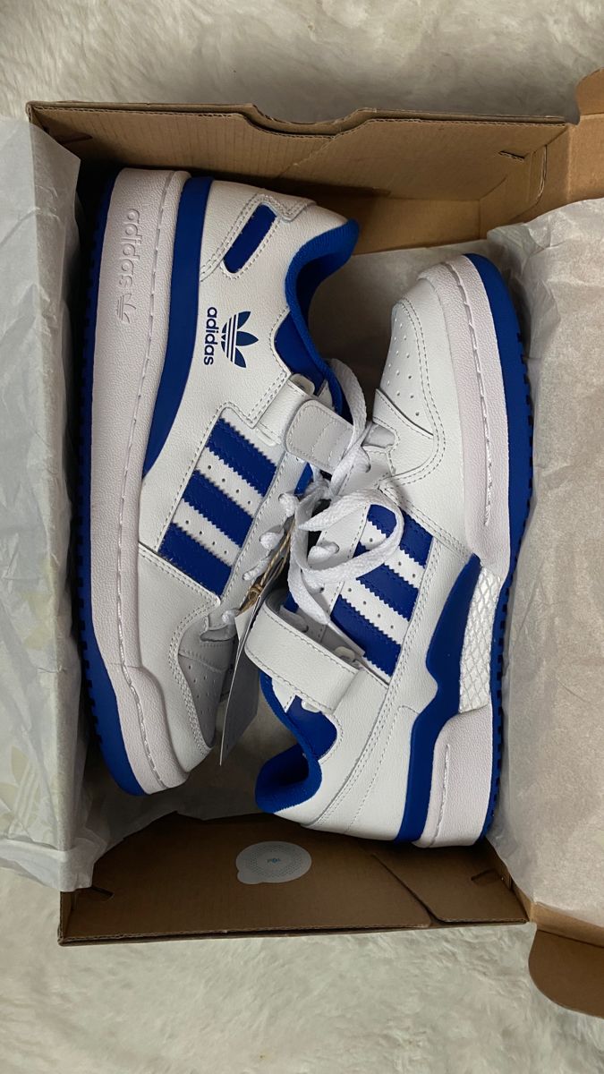 Adidas Originals Forum Low Outfit, White And Blue Adidas Shoes, Low Forum Adidas, Adidas Forum Los, Adidas Forum Low Women Outfit, Tenis Forum Low, Adidas Forum Blue, Tenis Adidas Forum Low, Adidas Blue Shoes