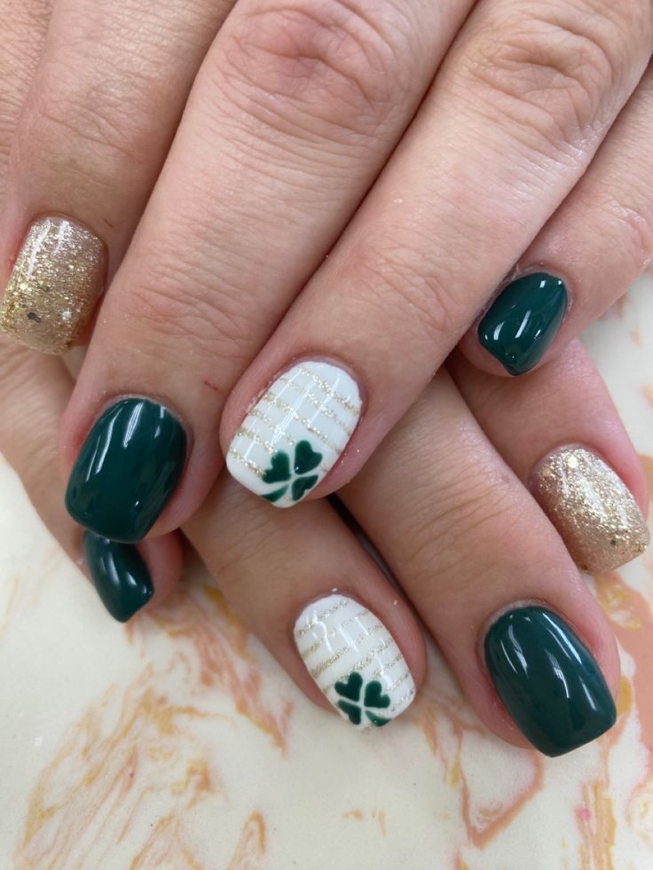 Dark Green St Patricks Day Nails, St Patrick’s Day Pedicure, St Patrick Nails Design, Popular Spring Nails, At Patrick’s Nails, St Patrick’s Nail Designs, Saint Patricks Day Nails Gel, Saint Pattys Day Nails, St Patrick’s Nails