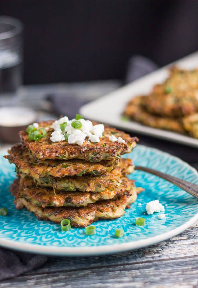 a stack of food sitting on top of a blue plate