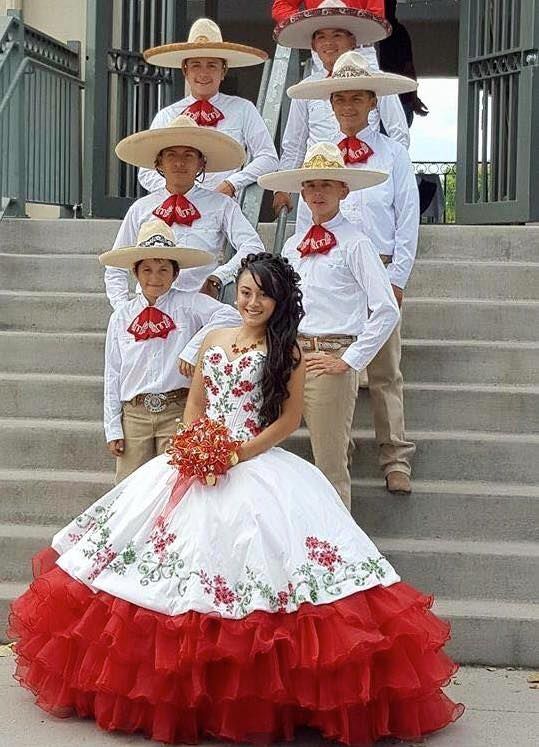 vestidos de quinceanera de mariachi - Google Search Mariachi Quinceanera Dress, 15 Birthday Dresses, Vestido Charro, Xv Dresses, Mexican Quinceanera, Mexican Quinceanera Dresses, Charro Quinceanera Dresses, Quinceanera Photoshoot, Sweet 15 Dresses