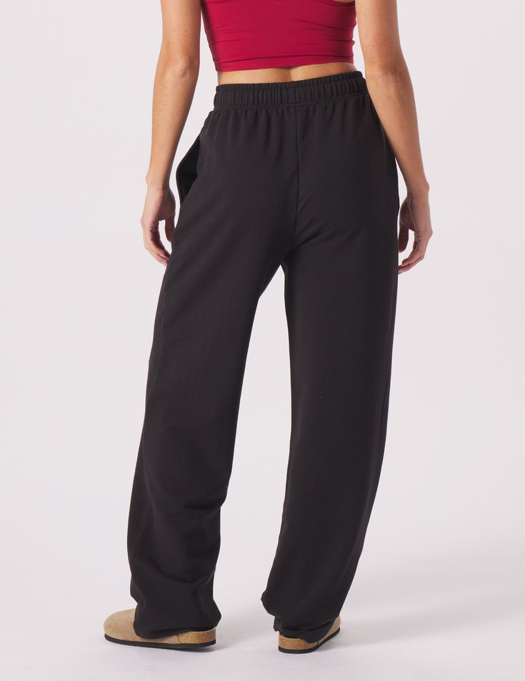 A wear-it-whenever essential made from ISOSOF PLUSH fabric that combines fleece like coziness with a brushed interior and exterior. The Straight Leg Sweat is unbelievably soft inside and out and has and oversized wide leg fit that provides just enough comfort. Pants Back View, Bra Essentials, Straight Leg Sweatpants, 2024 Moodboard, Black Sweatpants, Plush Fabric, Skirt Pants, Jogger Pants, Long Sleeve Hoodie